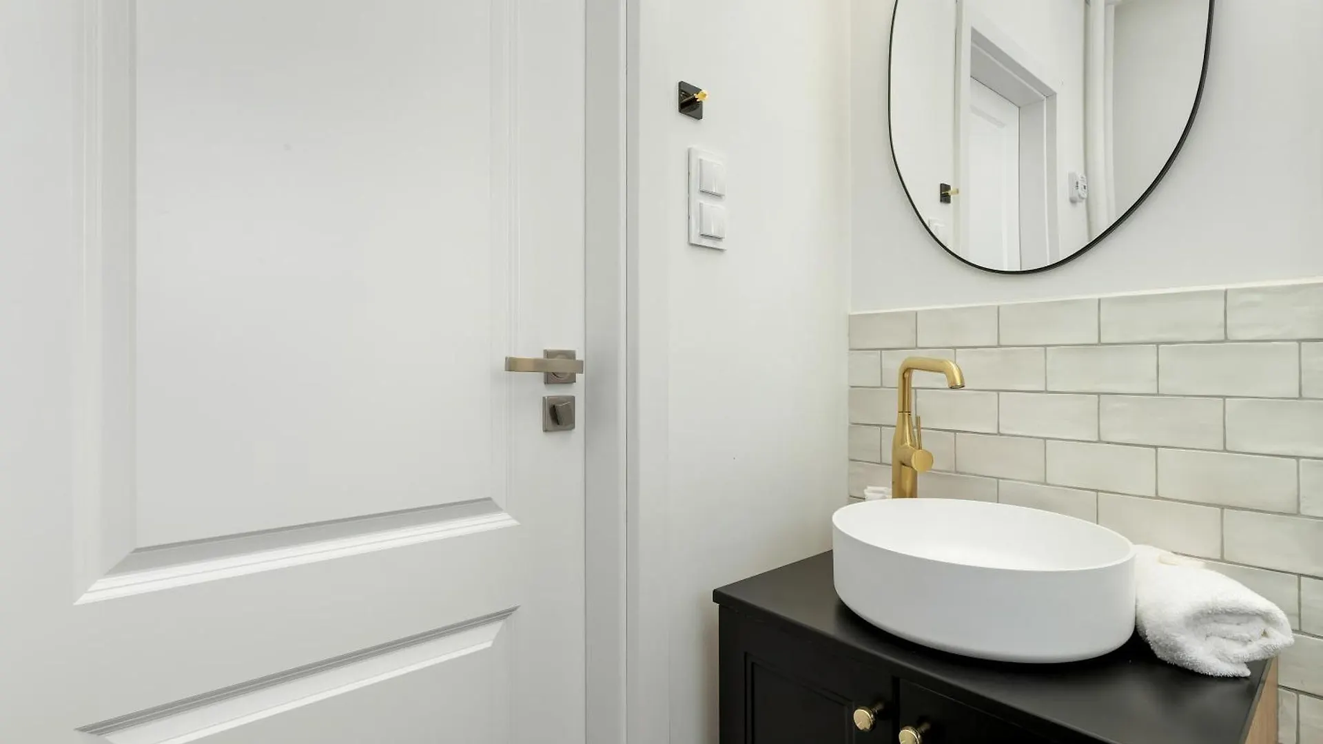 Modern Apartment Close To Oliwski Park By Noclegi Renters Gdansk